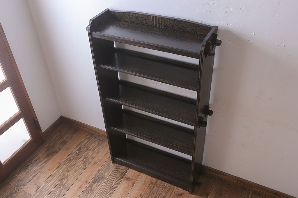 レトロ家具　ラワン材製　古い木のレトロな楔(くさび)式本棚(ディスプレイラック)(2)