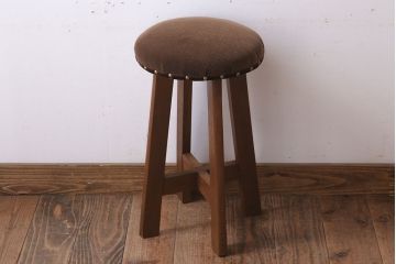 アンティーク家具　古いブナ材製のクッション座面丸スツール(1)