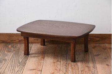 レトロ家具　小振りなサイズ!栓材一枚板　レトロなアンティークちゃぶ台(飾り台)(2)
