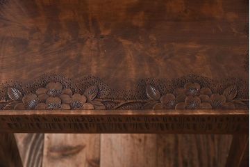 中古美品　伝統工芸　軽井沢彫りの上質なダイニングチェア(椅子)(定価約16万円)(1)