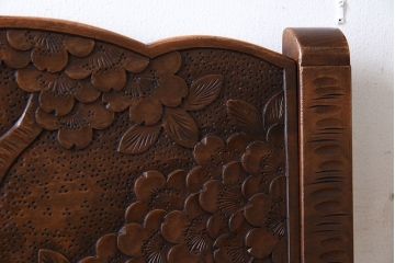 中古美品　伝統工芸　軽井沢彫りの上質なダイニングチェア(椅子)(定価約16万円)(1)