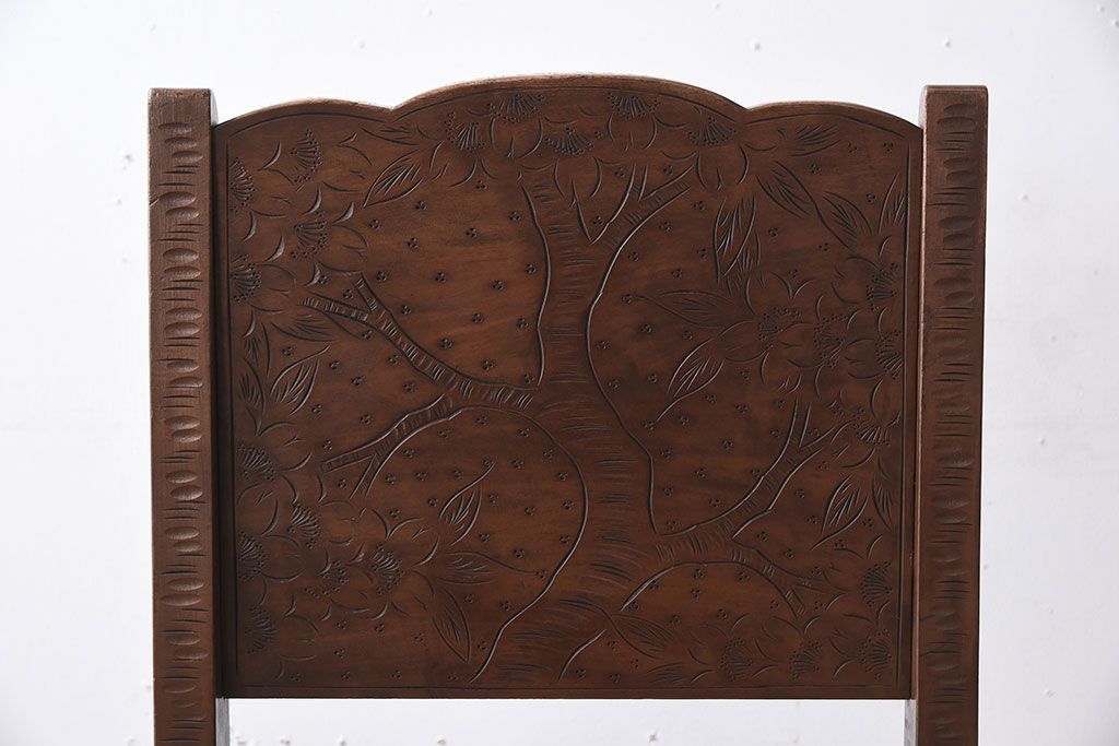 伝統工芸軽井沢彫　中古美品　ダイニングチェア(椅子)(定価約16万円)(1)