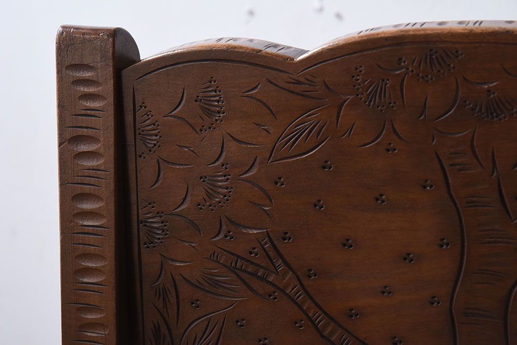 伝統工芸軽井沢彫　中古美品　ダイニングチェア(椅子)(定価約16万円)(1)