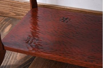アンティーク家具　和製アンティーク　箱入り　鎌倉彫の上品な飾り棚(陳列棚)