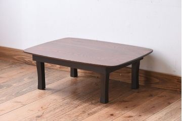 レトロ家具　小振りなサイズ!栓材製　レトロなアンティークちゃぶ台(飾り台)(2)