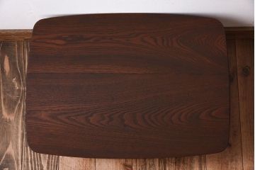 レトロ家具　小振りなサイズ!栓材製　レトロなアンティークちゃぶ台(飾り台)(2)