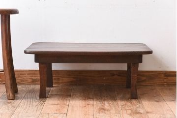 レトロ家具　小振りなサイズ!栓材一枚板　レトロなアンティークちゃぶ台(飾り台)(3)