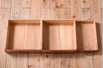 アンティーク家具　結霜ガラス入り!和製アンティークの古い茶箪笥