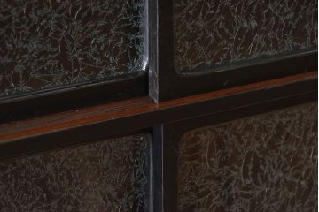 アンティーク家具　結霜ガラス入り!和製アンティークの古い茶箪笥