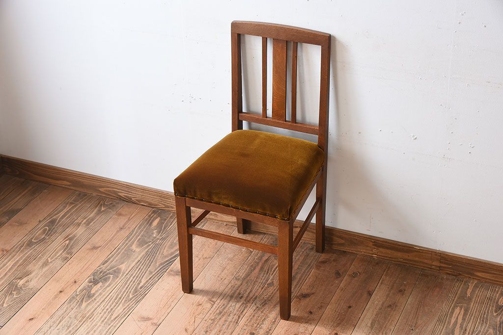 レトロ家具　ナラ材製!レトロでシンプルなアンティークチェア(椅子)