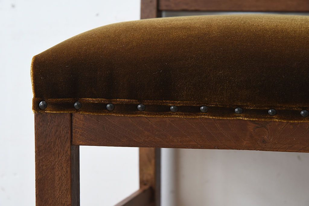 レトロ家具　ナラ材製!レトロでシンプルなアンティークチェア(椅子)