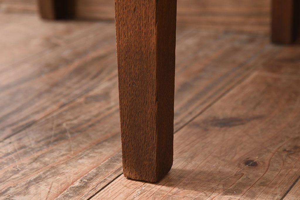 レトロ家具　ナラ材製!レトロでシンプルなアンティークチェア(椅子)