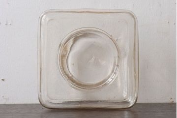アンティーク雑貨　昭和レトロ　蓋付きのアンティークガラス瓶(角瓶)
