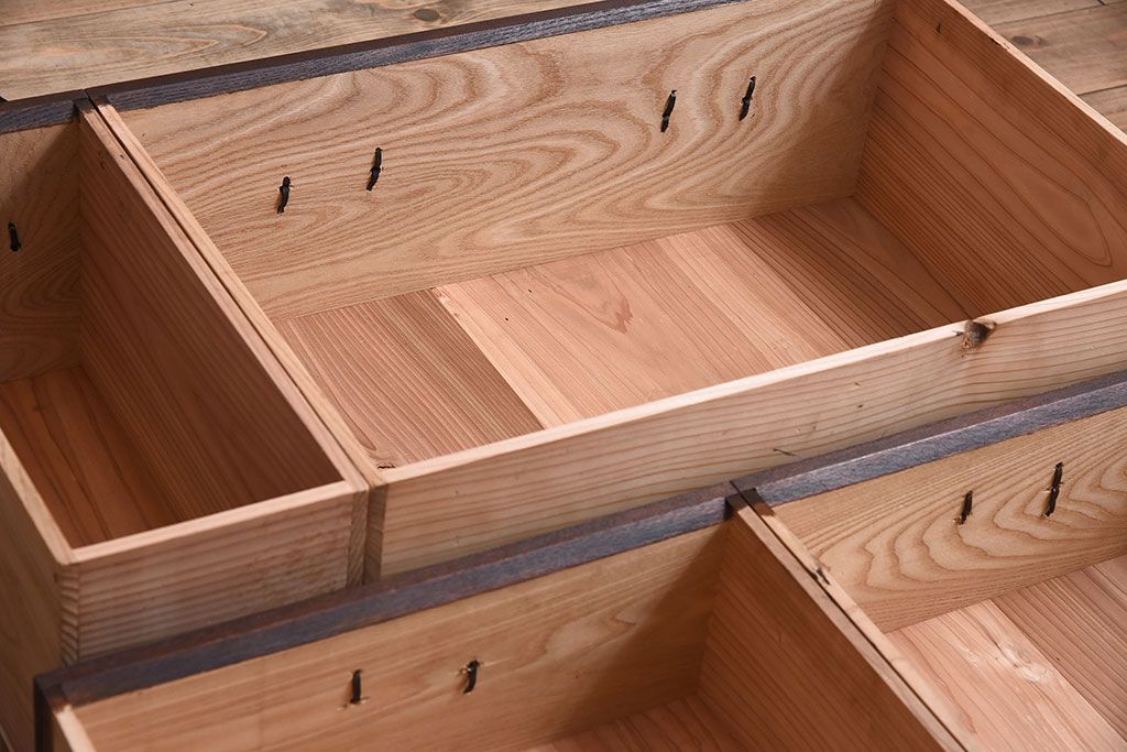 アンティーク家具　明治大正期　リサイズ品　アンティーク収納箪笥(帳場箪笥)