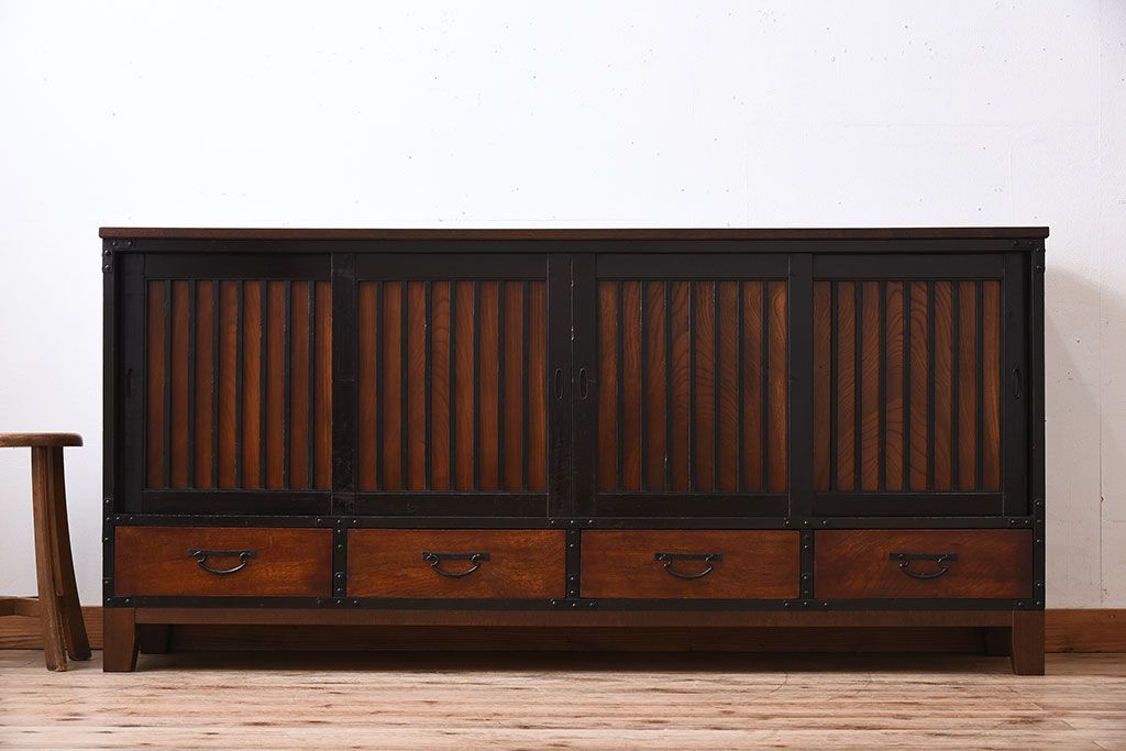 アンティーク家具　前面・鏡板欅材　明治大正期　脚付き!アンティーク時代箪笥サイドボード