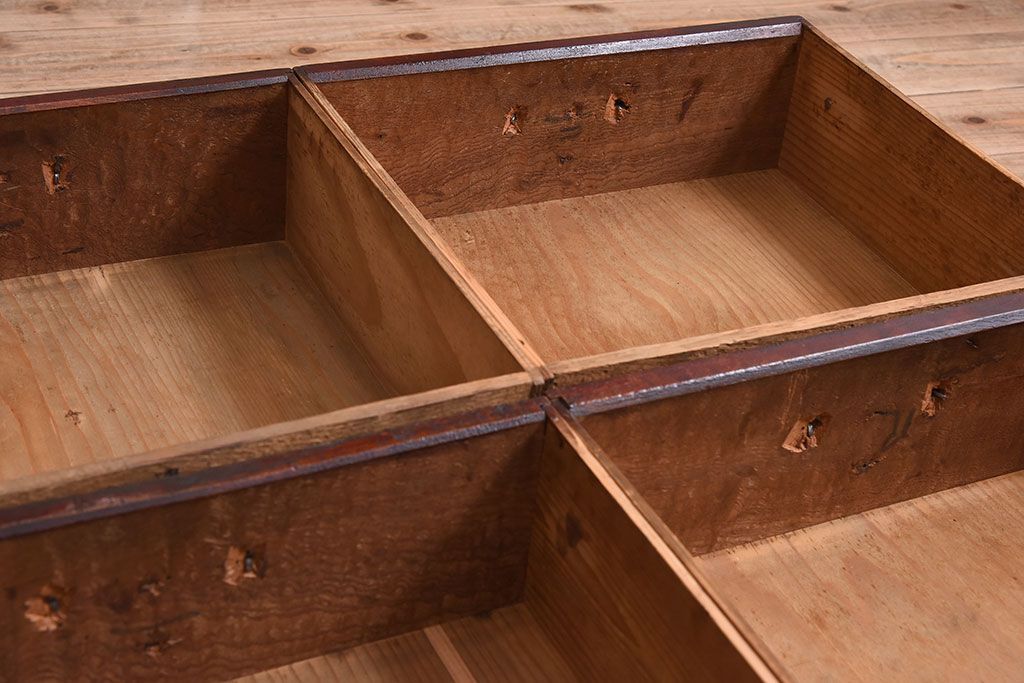 アンティーク家具　前面・鏡板欅材　明治大正期　脚付き!アンティーク時代箪笥サイドボード