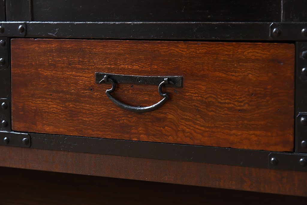 アンティーク家具　前面・鏡板欅材　明治大正期　脚付き!アンティーク時代箪笥サイドボード