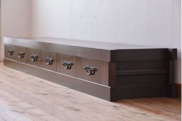 アンティーク家具　明治大正期　和製アンティークの九尺水屋箪笥ローボード(テレビ台、キャビネット、収納棚)