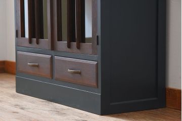 アンティーク家具　ネイビーペイント　古いナラ材のアンティークブックケース(本箱)