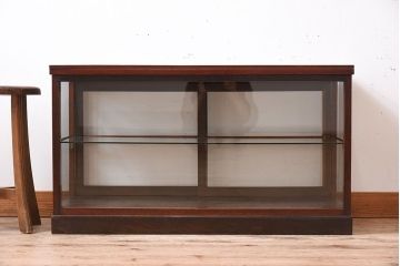 アンティーク家具　小ぶりな木製アンティークガラスケース(ショーケース)