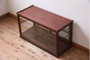 アンティーク家具　小ぶりな木製アンティークガラスケース(ショーケース)