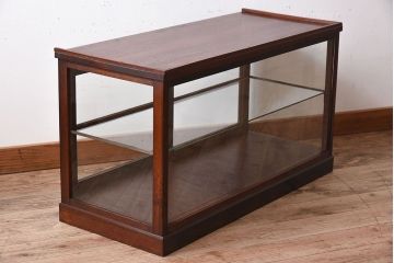 アンティーク家具　小ぶりな木製アンティークガラスケース(ショーケース)