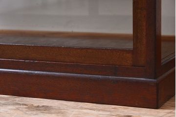 アンティーク家具　小ぶりな木製アンティークガラスケース(ショーケース)