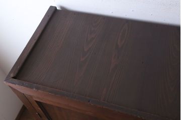 アンティーク家具　観音扉の大きなアンティーク収納棚(戸棚)