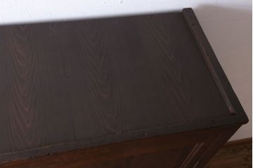 アンティーク家具　観音扉の大きなアンティーク収納棚(戸棚)