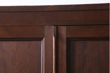 アンティーク家具　観音扉の大きなアンティーク収納棚(戸棚)