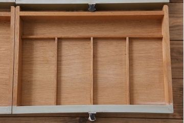レトロ家具　和製アンティーク　レトロモダンなデンタルキャビネット