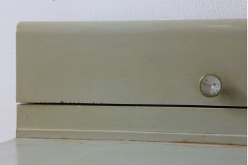 レトロ家具　和製アンティーク　レトロモダンなデンタルキャビネット