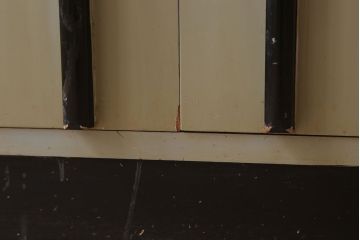 レトロ家具　和製アンティーク　レトロモダンなデンタルキャビネット