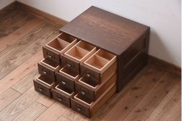 アンティーク家具　ネームプレート取っ手!ナラ材製のアンティークカードケース(小引き出し、図書館、図書室)