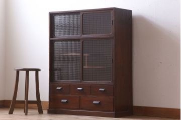 レトロ家具　レトロスタイル　栓材!チェッカーガラス入りのアンティーク収納棚(茶箪笥)