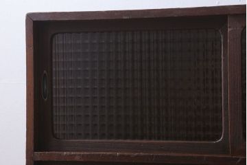 レトロ家具　レトロスタイル　栓材!チェッカーガラス入りのアンティーク収納棚(茶箪笥)