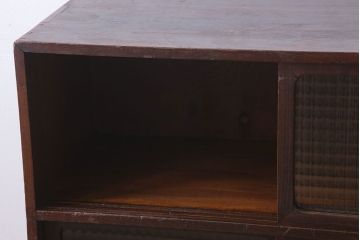 レトロ家具　レトロスタイル　栓材!チェッカーガラス入りのアンティーク収納棚(茶箪笥)