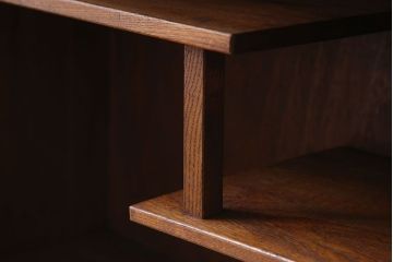 レトロ家具　レトロスタイル　栓材!チェッカーガラス入りのアンティーク収納棚(茶箪笥)