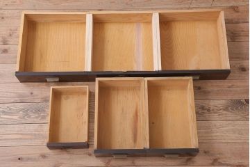 アンティーク家具　和製アンティーク　前面唐木・黒檀材!脚付きの大ぶりローボード(ハーモニカたんす・音色箪笥)