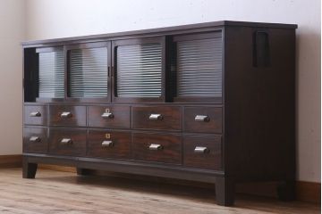アンティーク家具　和製アンティーク　前面唐木・黒檀材!脚付きの大ぶりローボード(ハーモニカたんす・音色箪笥)