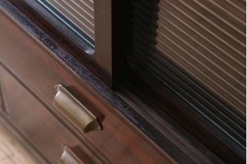 アンティーク家具　和製アンティーク　前面唐木・黒檀材!脚付きの大ぶりローボード(ハーモニカたんす・音色箪笥)