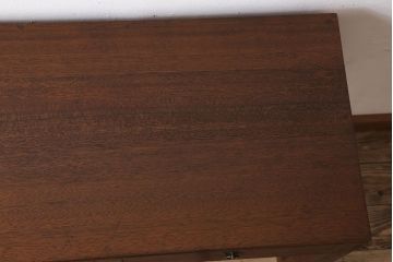 アンティーク家具　透かし彫りが美しいアンティークコンソールテーブル