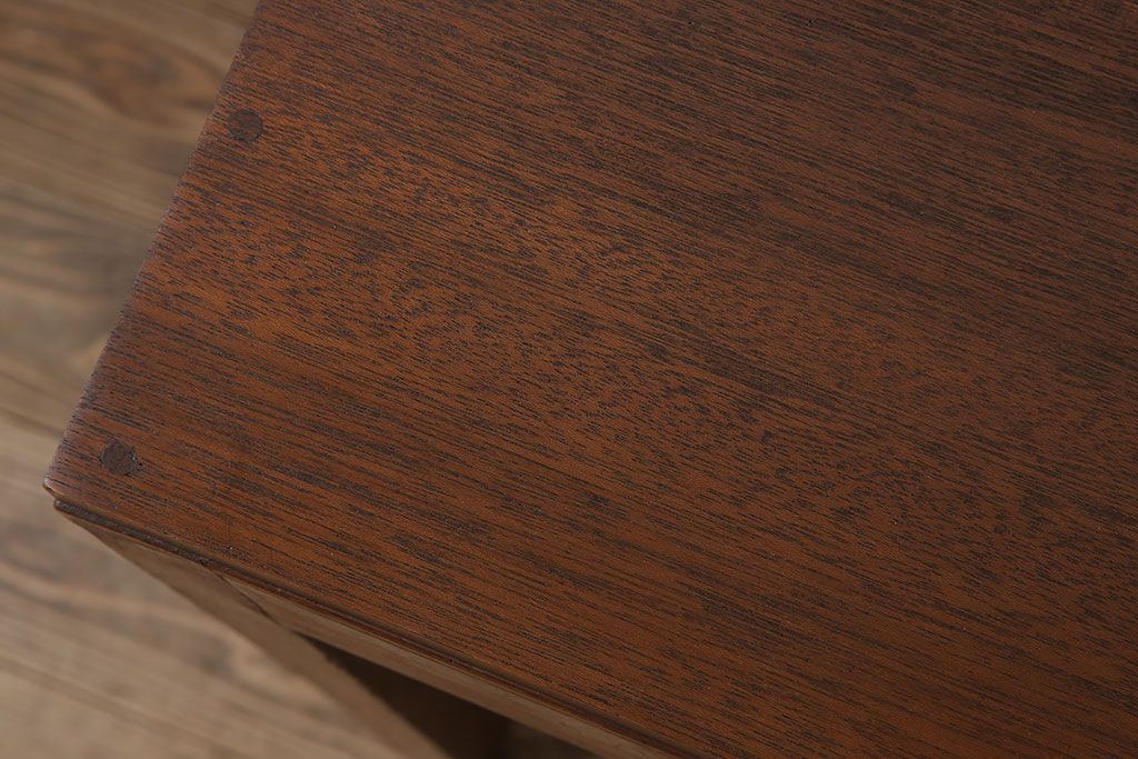 アンティーク家具　透かし彫りが美しいアンティークコンソールテーブル