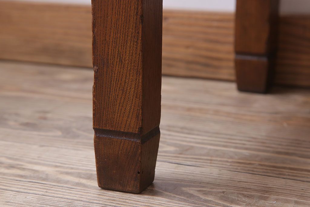 アンティーク家具　透かし彫りが美しいアンティークコンソールテーブル