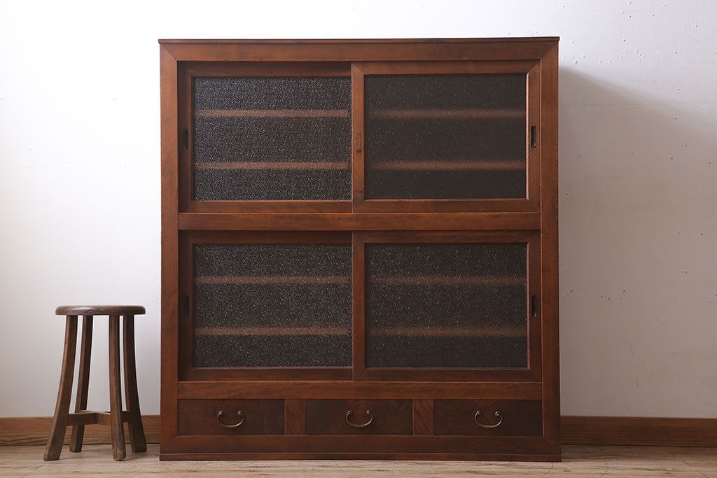 アンティーク家具　前面檜材・前板欅材　和製アンティークの大ぶり収納棚