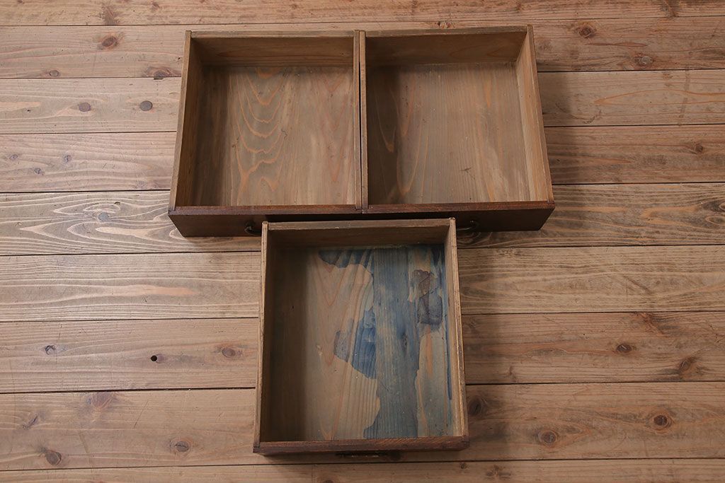 アンティーク家具　前面檜材・前板欅材　和製アンティークの大ぶり収納棚