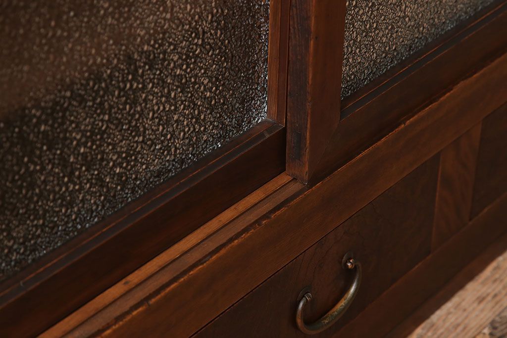 アンティーク家具　前面檜材・前板欅材　和製アンティークの大ぶり収納棚