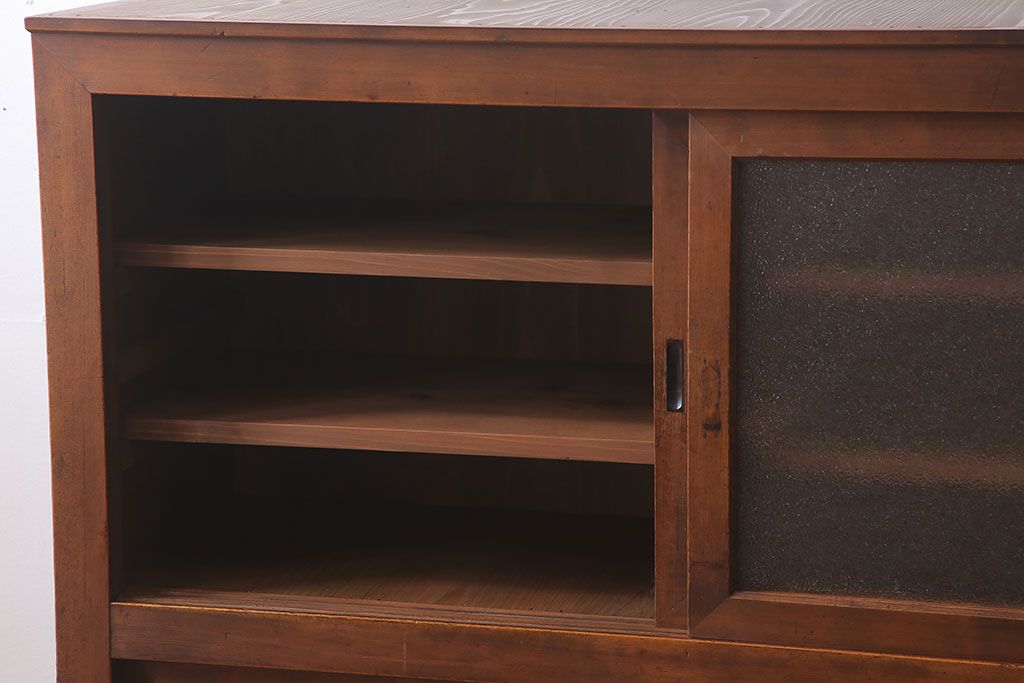 アンティーク家具　前面檜材・前板欅材　和製アンティークの大ぶり収納棚