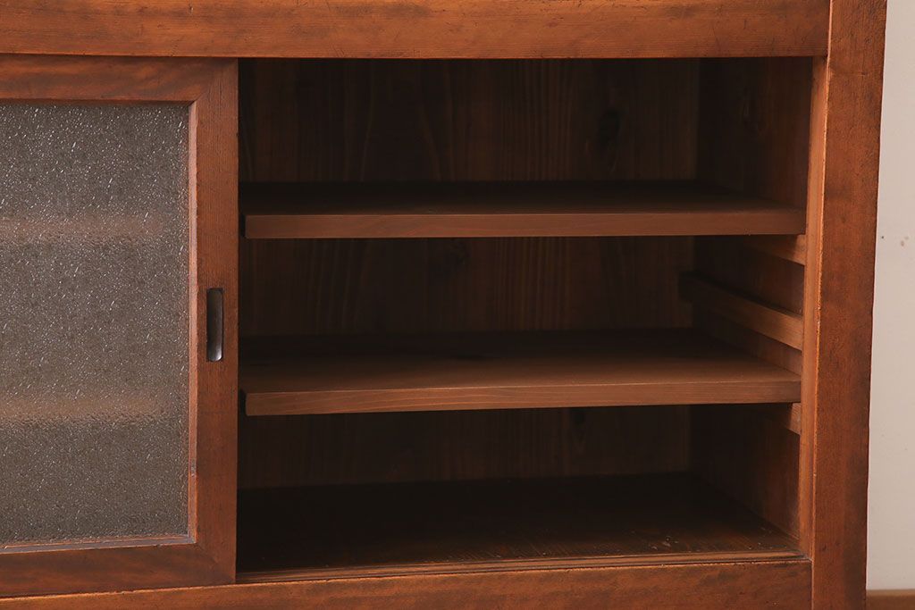 アンティーク家具　前面檜材・前板欅材　和製アンティークの大ぶり収納棚