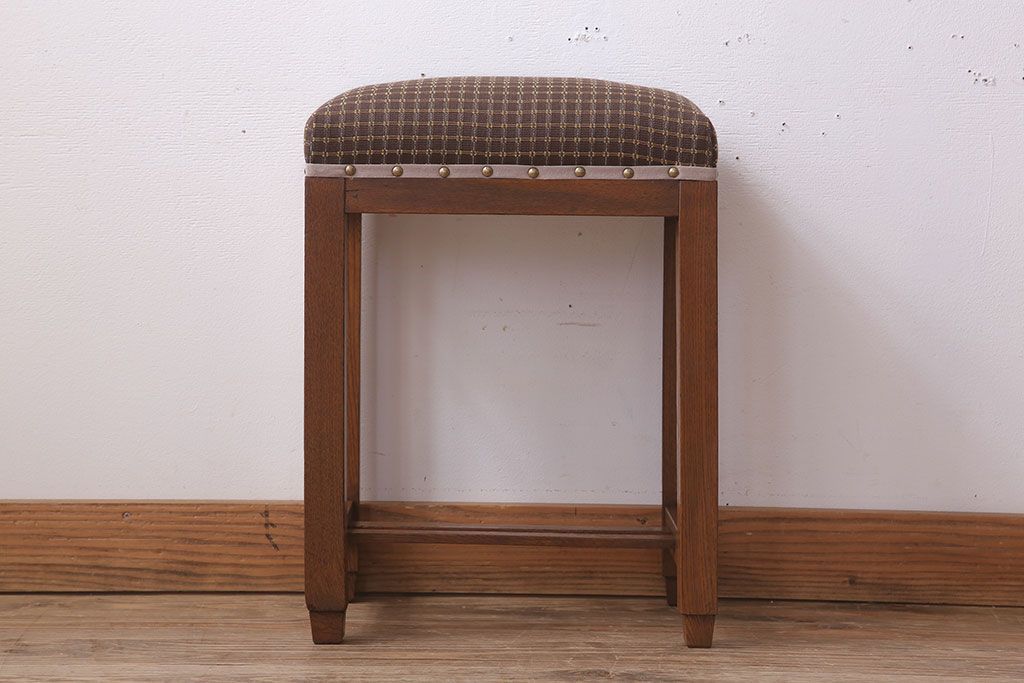 レトロ家具　古い木のレトロなクッション座面角スツール(3)